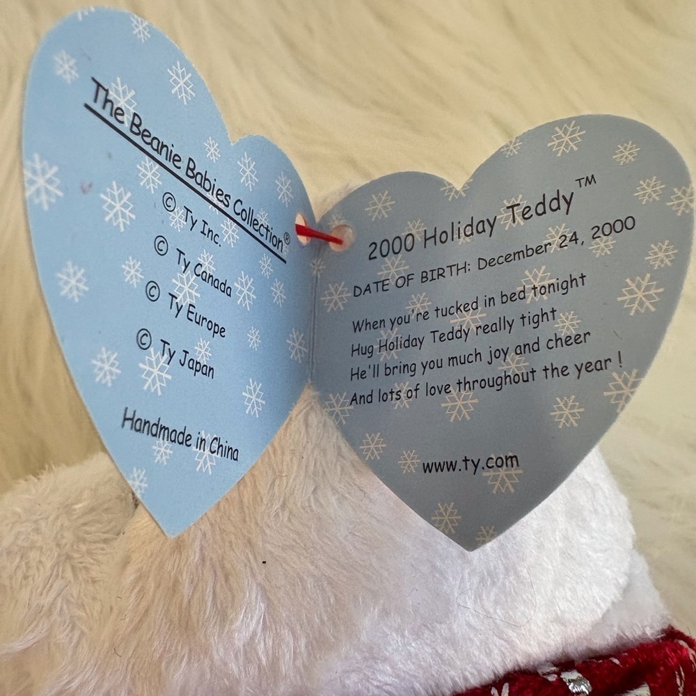 Ty(77)2000 Holiday Teddy White Plush Bear with Red Scarf - Picture 6 of 6